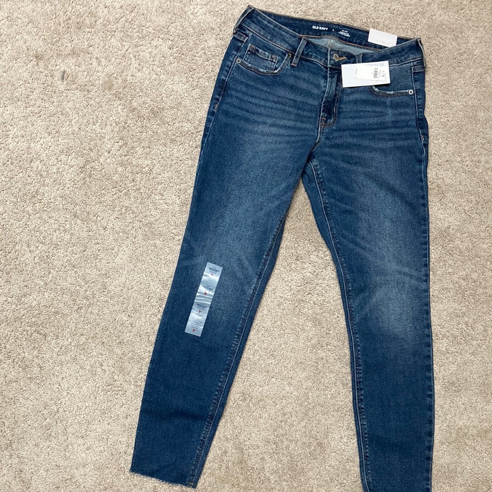 Old Navy Women’s Size 4 MidRise Rockstar Super Skinny Jeans NWT
